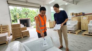 Container loading in Foshan